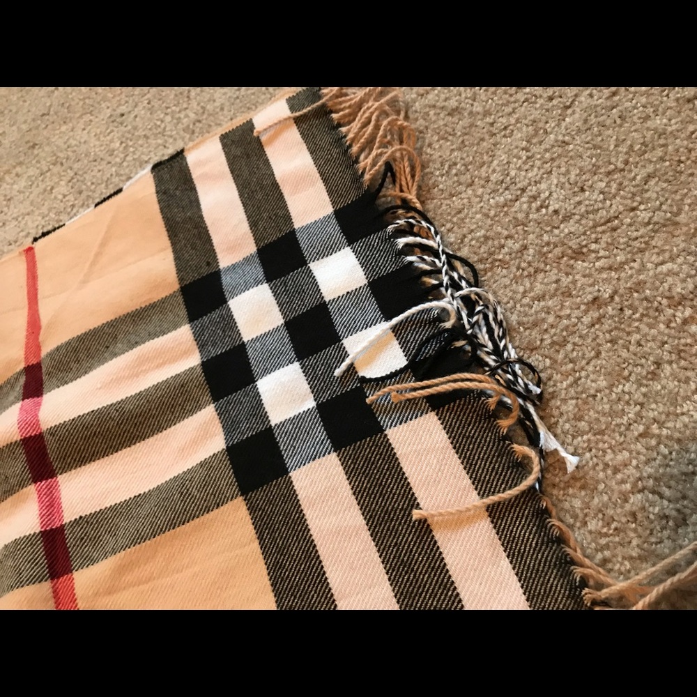 Plaid scarf